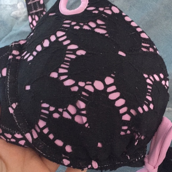 Victoria Secret swimsuit - Picture 3 of 3